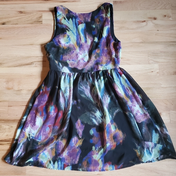 Urban Outfitters babydoll dress - Picture 5 of 6